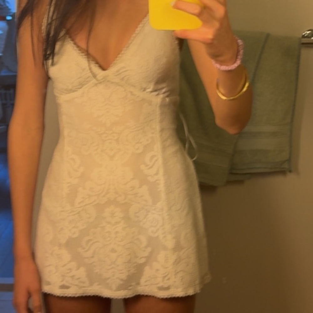 Sundays Cream Lace Dress